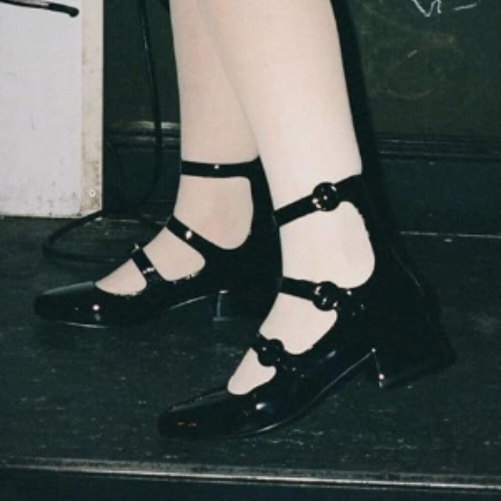 Miss left Black Stylish Low Chunky Heels Closed Round Toe Mary Jane Leather Pump